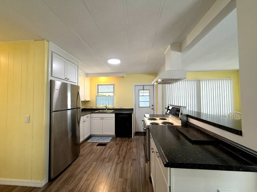 390 Peppertree Ln a Ellenton, FL Mobile or Manufactured Home for Sale